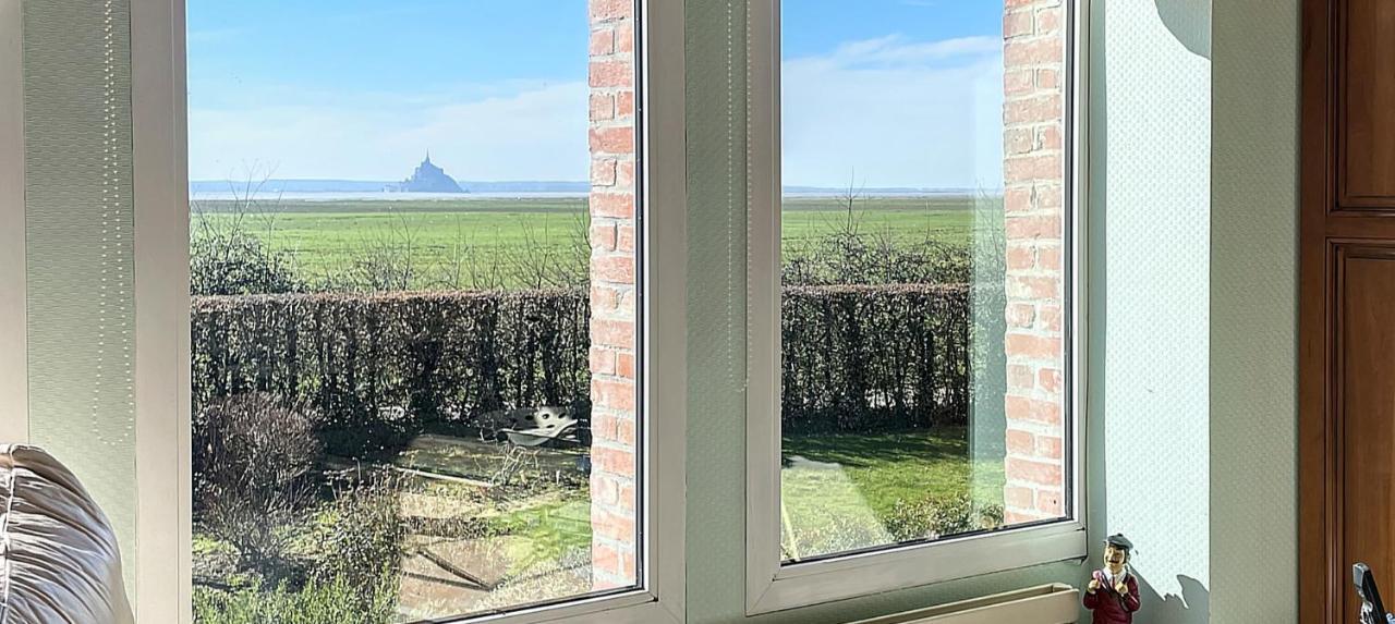 Gite De Charme "La Maison Saint-Leonard" Avec Piscine, Spa, Vue Sur Le Mont Saint-Michel Vains Εξωτερικό φωτογραφία